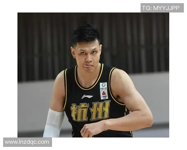 许钟豪的成长之路与未来展望：从青涩少年到职场精英的蜕变历程